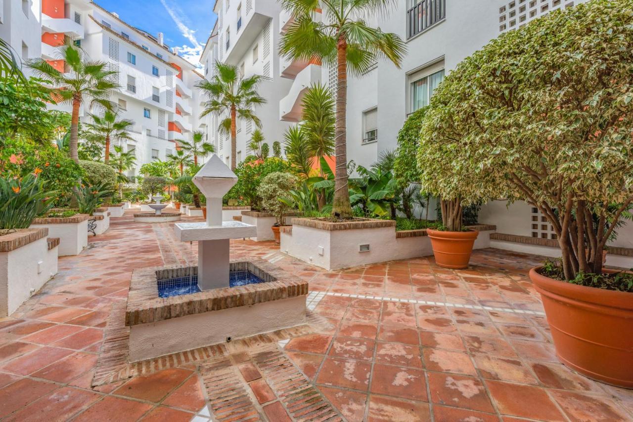 Modern Studio In Medina Garden - Puerto Banus マルベーリャ エクステリア 写真