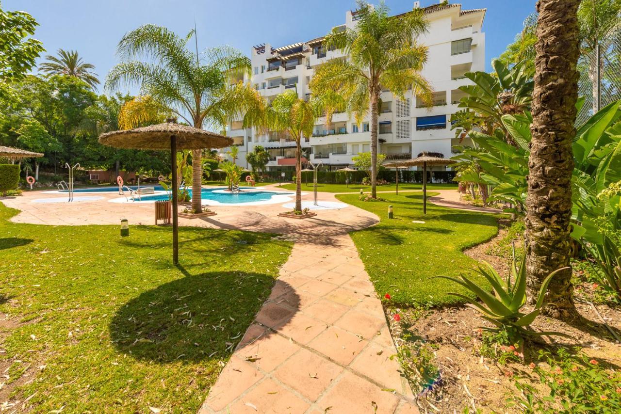 Modern Studio In Medina Garden - Puerto Banus マルベーリャ エクステリア 写真